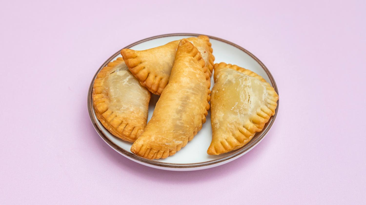 Cheese sambousek