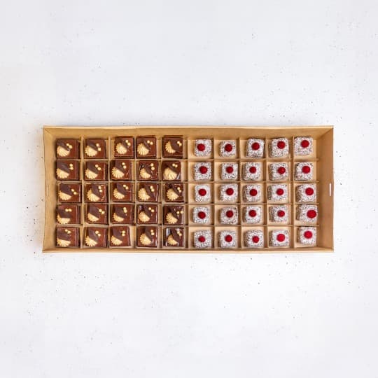 Sweet Canape Box (50 Pieces)