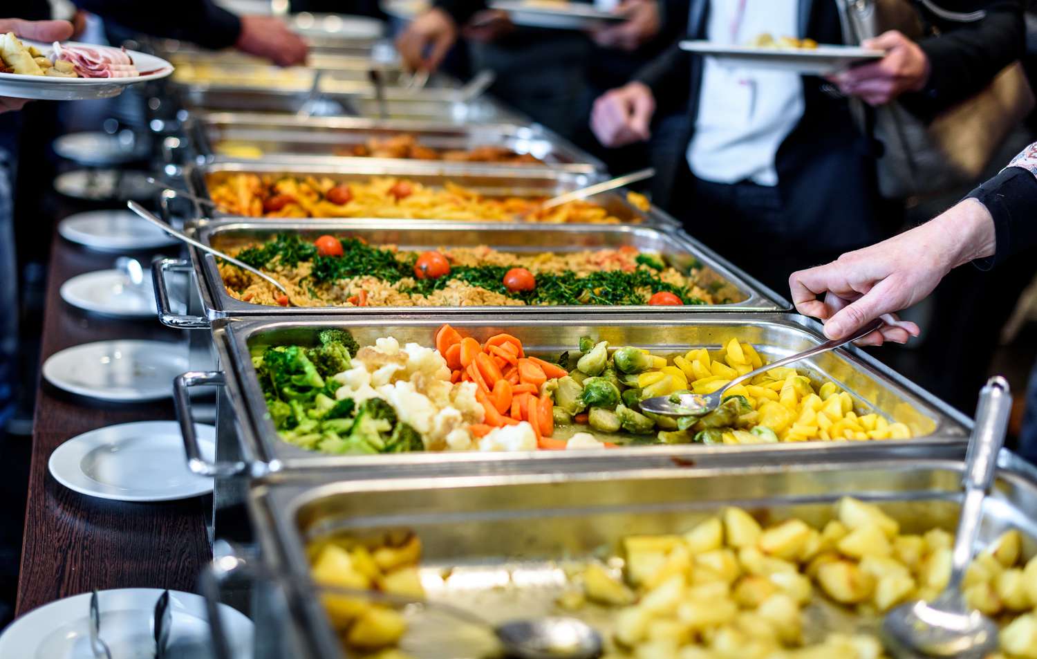 Buffet: 2 Mains, 2 Sides & 1 Dessert