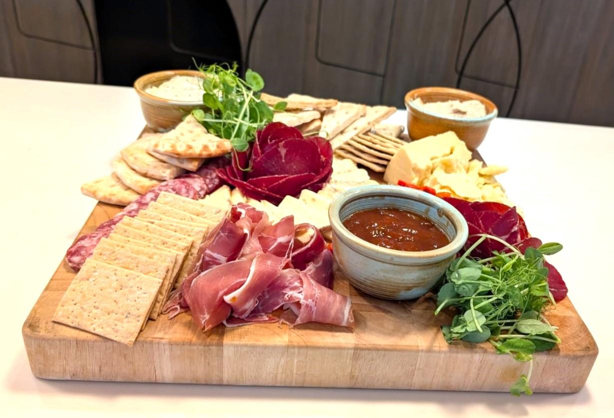 Mezze Platter: Cured Meats, Cheese & Flatbreads