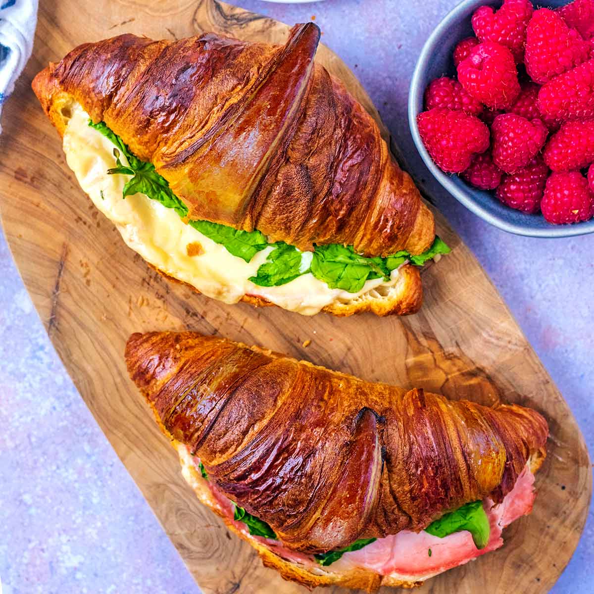 Savoury croissants selection (Veg & Meat)