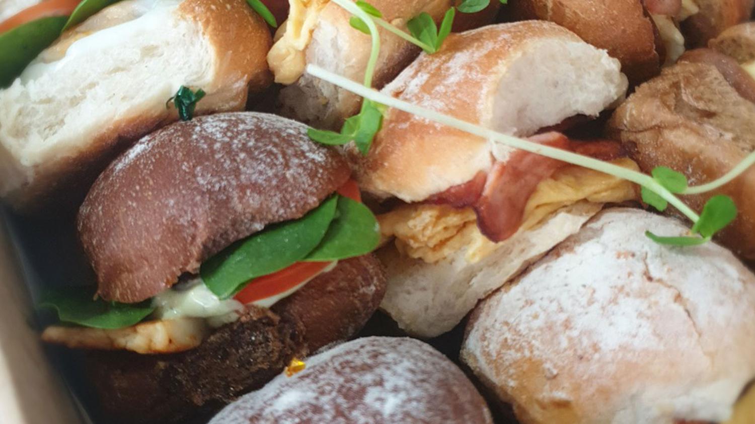 132677 Bacon & Egg Breakfast Sliders