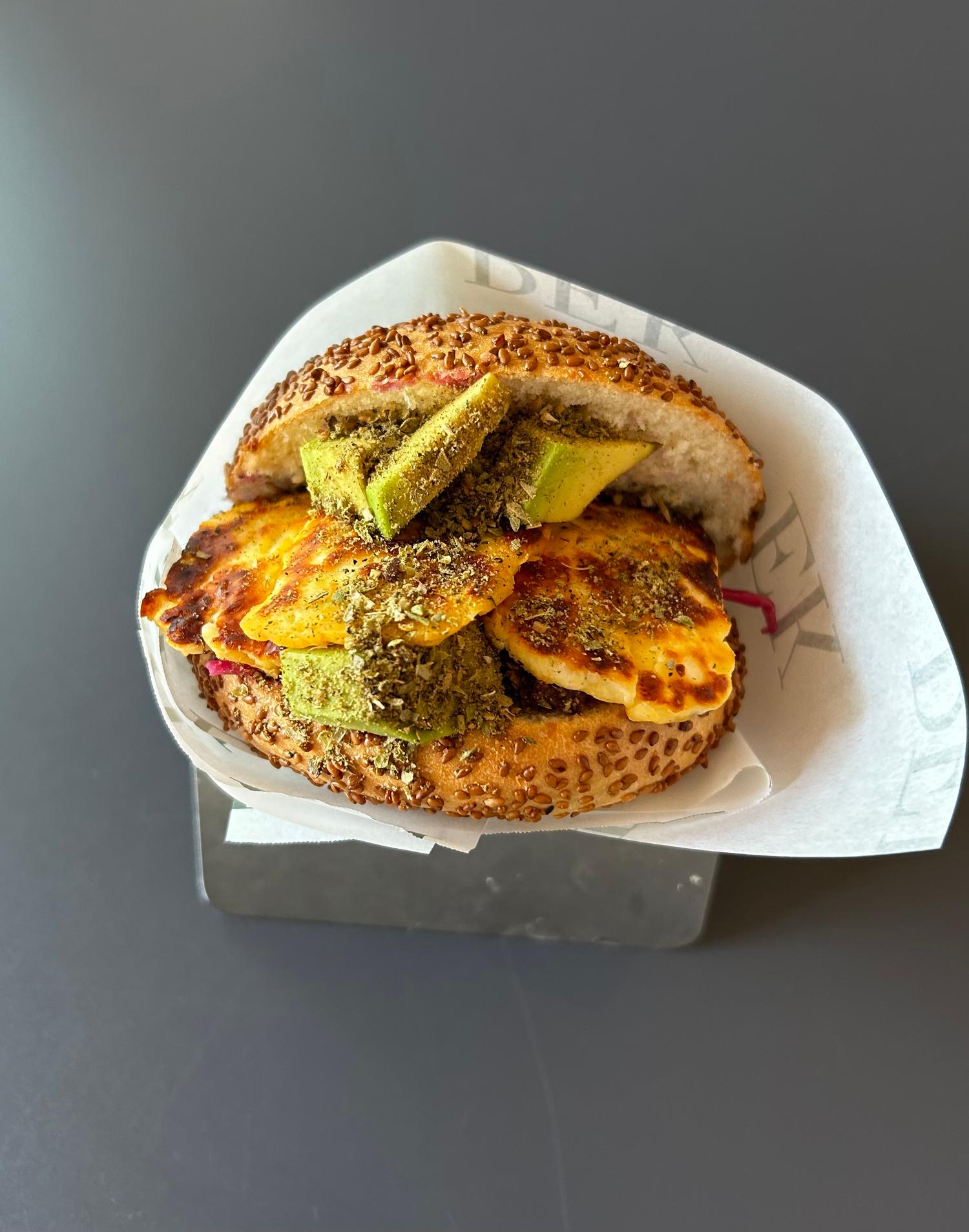 SANDWHICH HALLOUMI	- Vegetarian