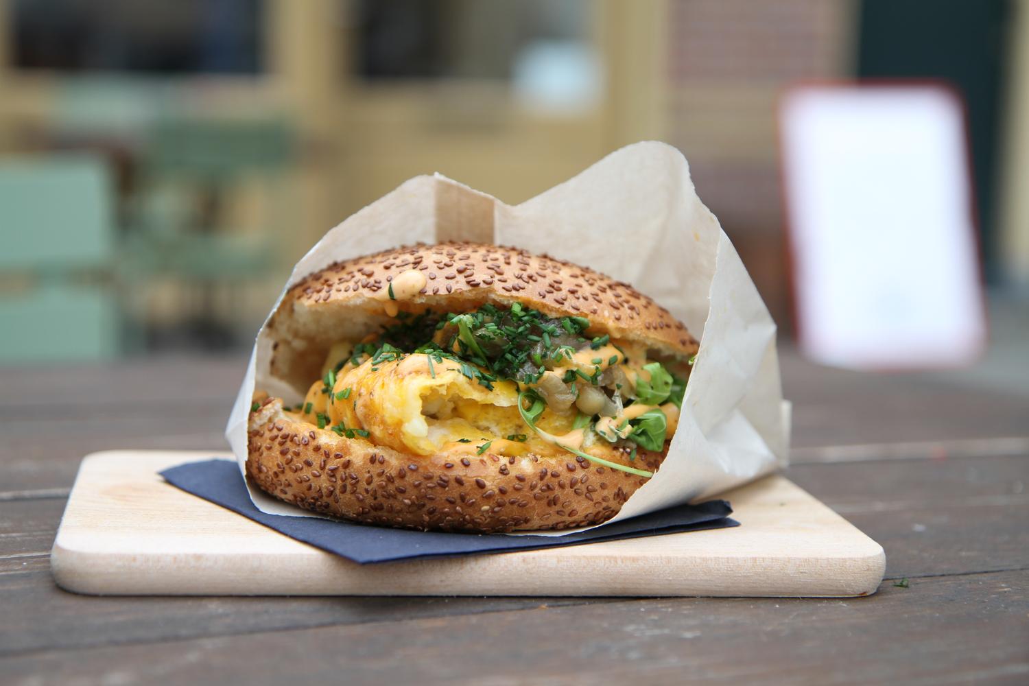 Sandwich Cheese Omelette - Vegetarian