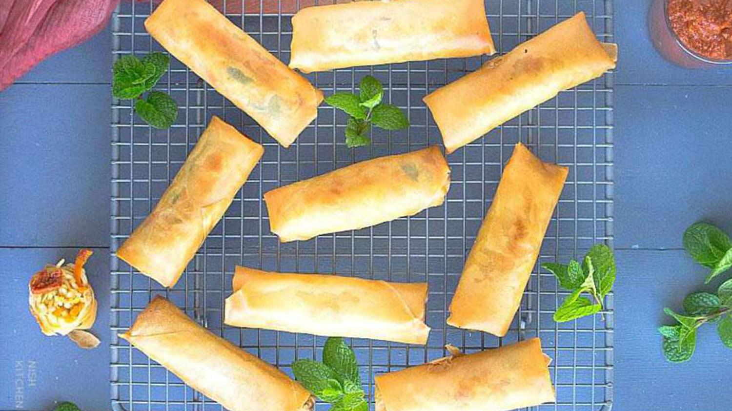 Vegan Spring Rolls with Dipping Sauce