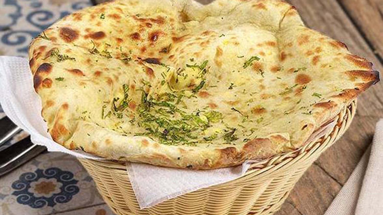 Paneer Kulcha with Garlic