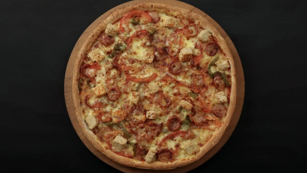 Veggie Mischief Pizza