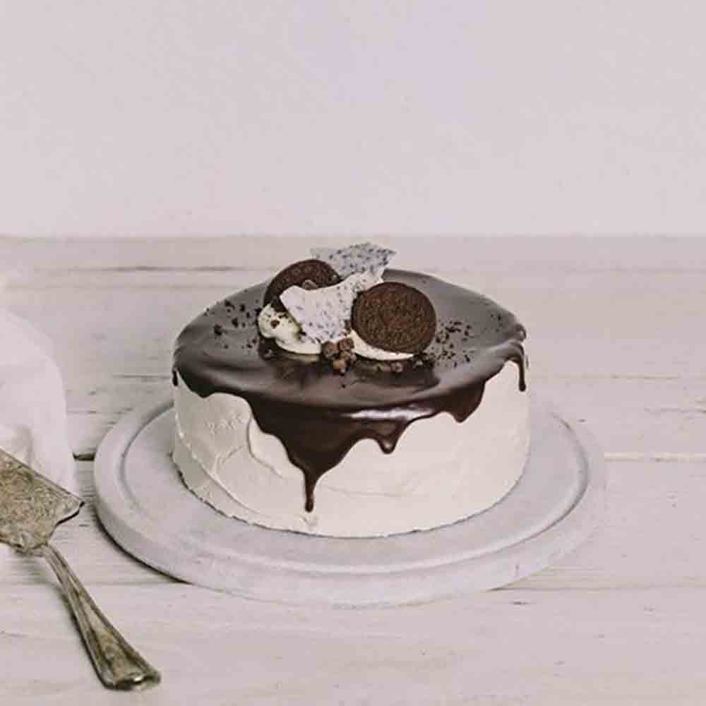 Cookies & Cream Cake