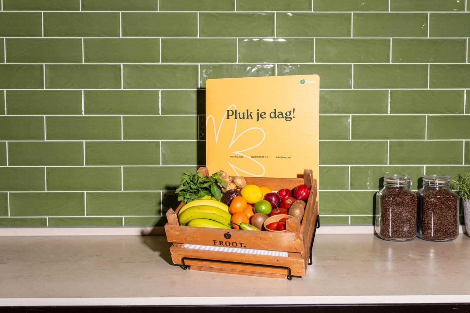 Fruitbox - 50 pieces inc. display