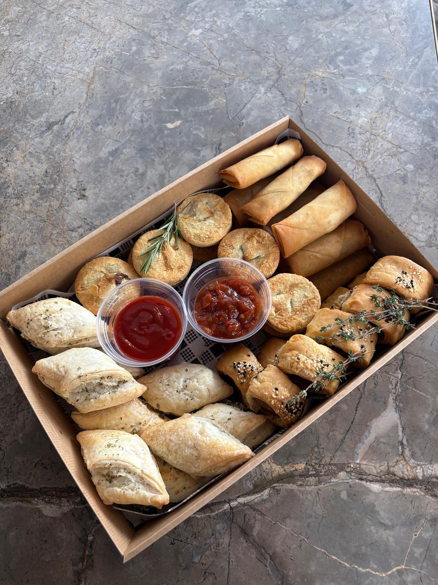 40 Piece Hot Classics Platter