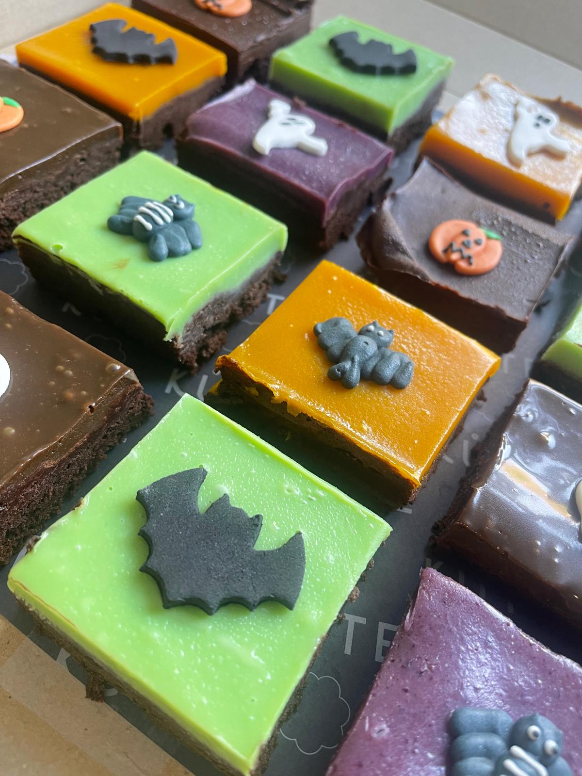Halloween Brownie platter (40 brownies)