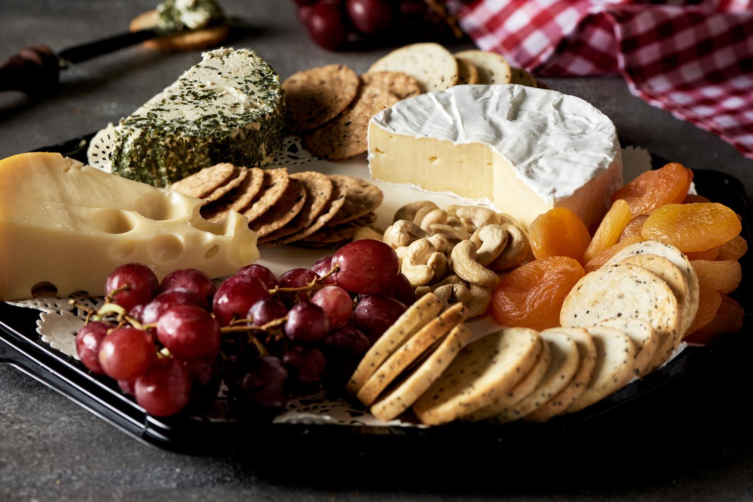 Cheese platter for 6-8 people