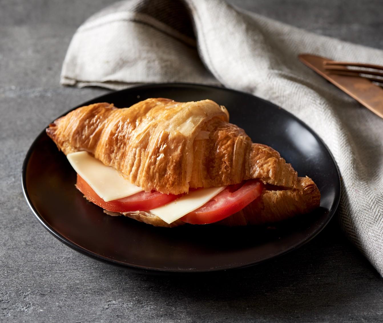 Vegan Large Tomato and Cheese Croissant