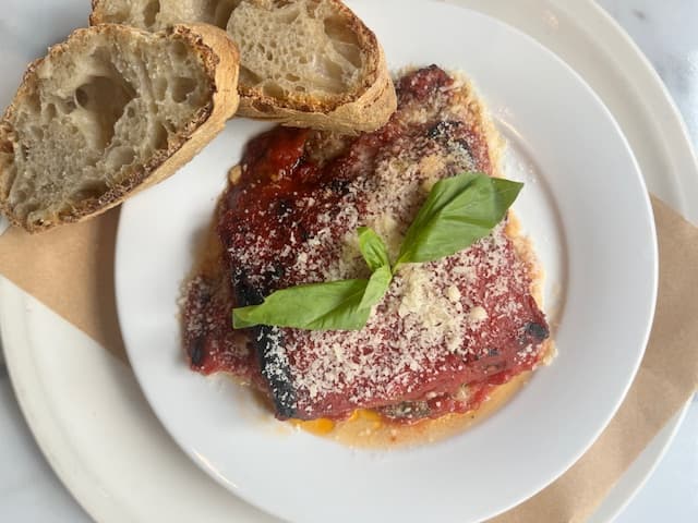 Lunch salad + parmigiana