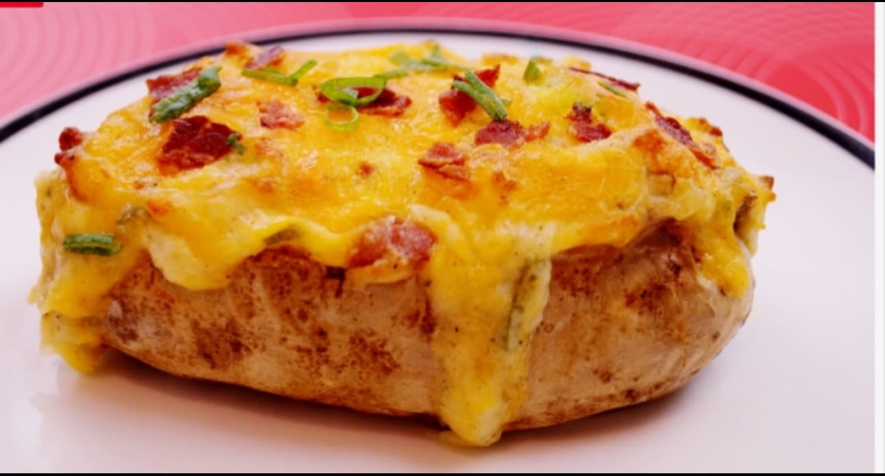 Jacket Potato with Bacon & Cheese