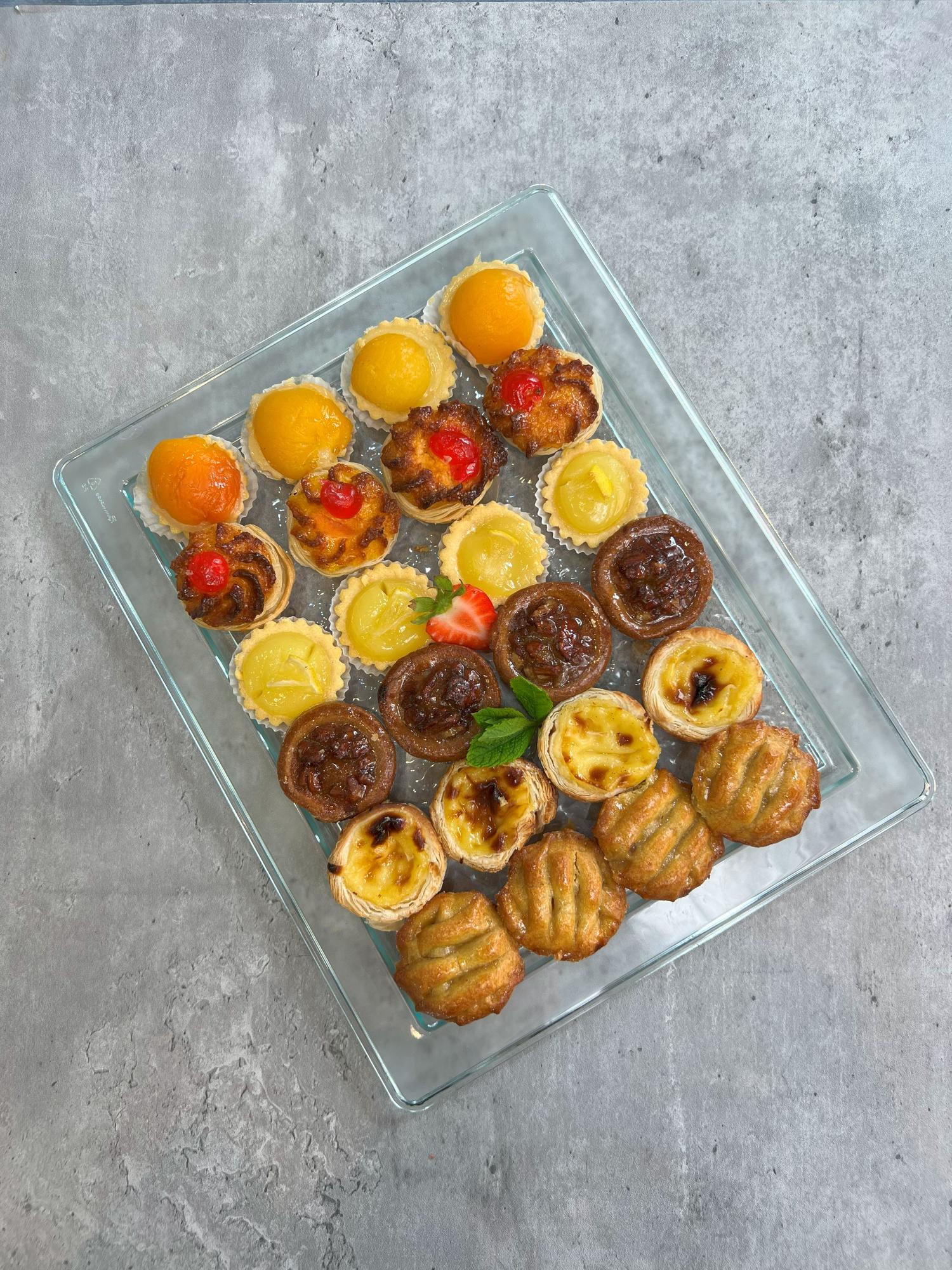 Fruit tart platter