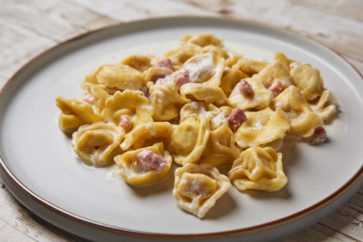 TORTELLINI CREAM AND HAM
