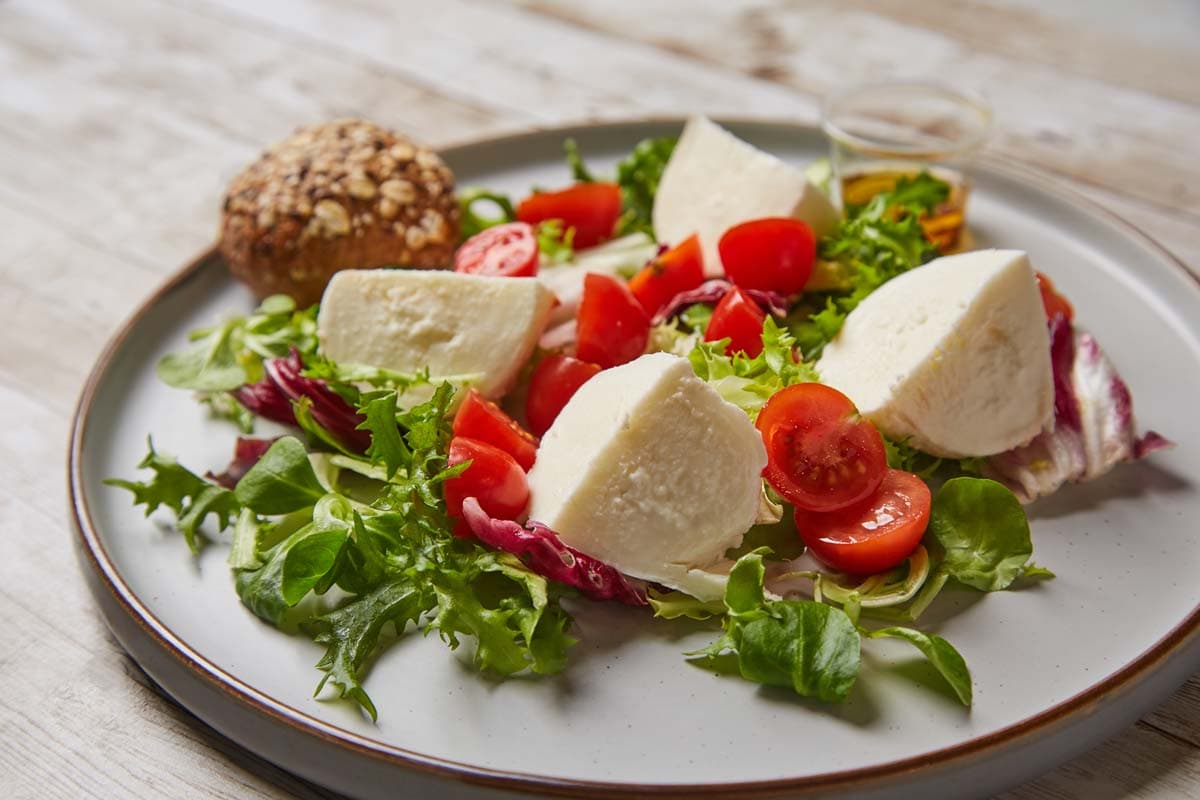 CAPRESE SALAD