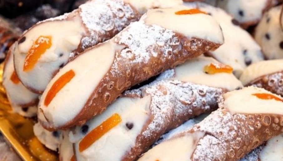SICILIAN CANNOLI