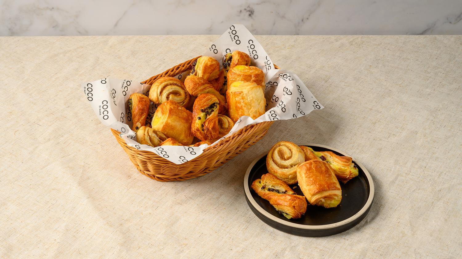 Mini Pastry Platter  (V) 