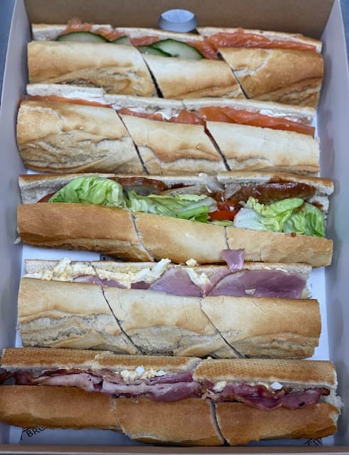 Medium Breakfast Baguette Box