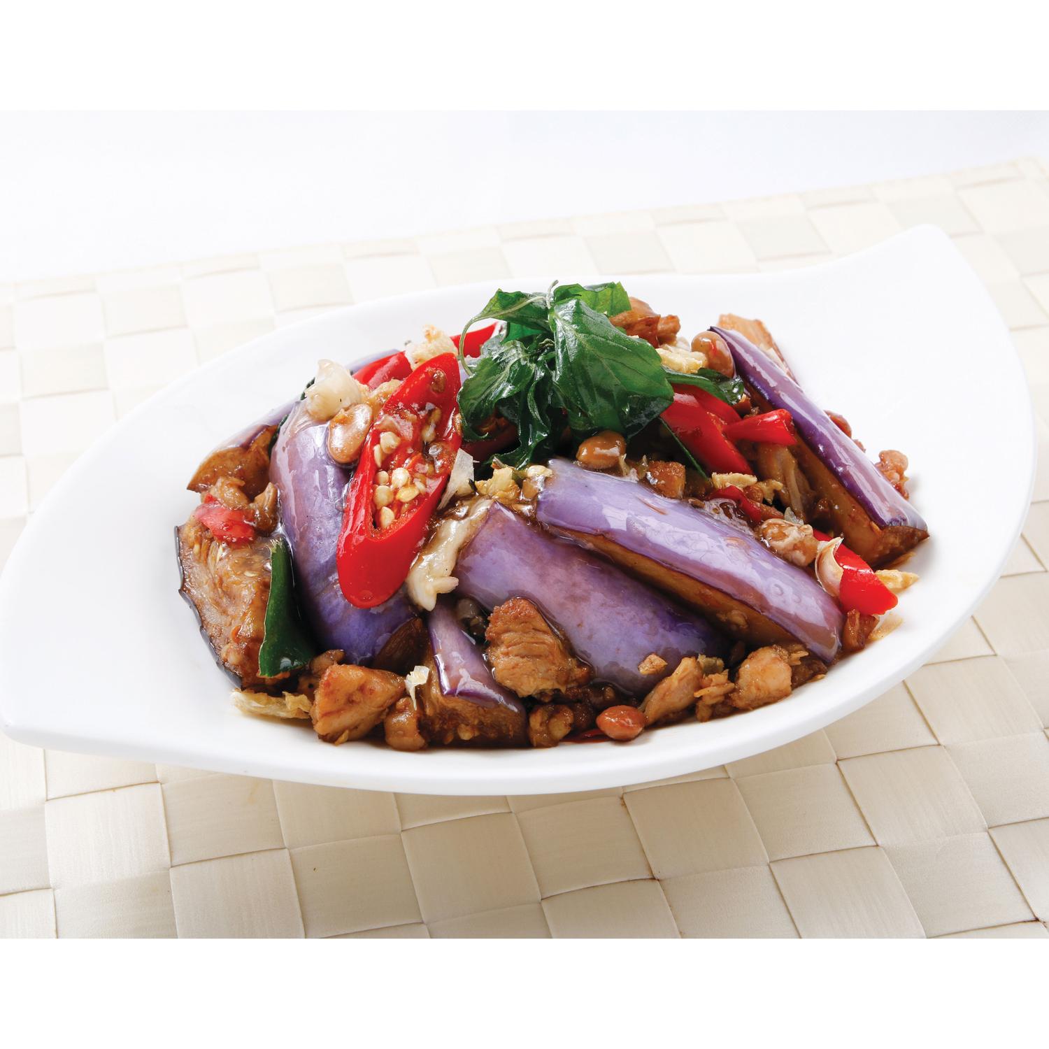 Ma Kher Phad Bai Krapow (Spicy)