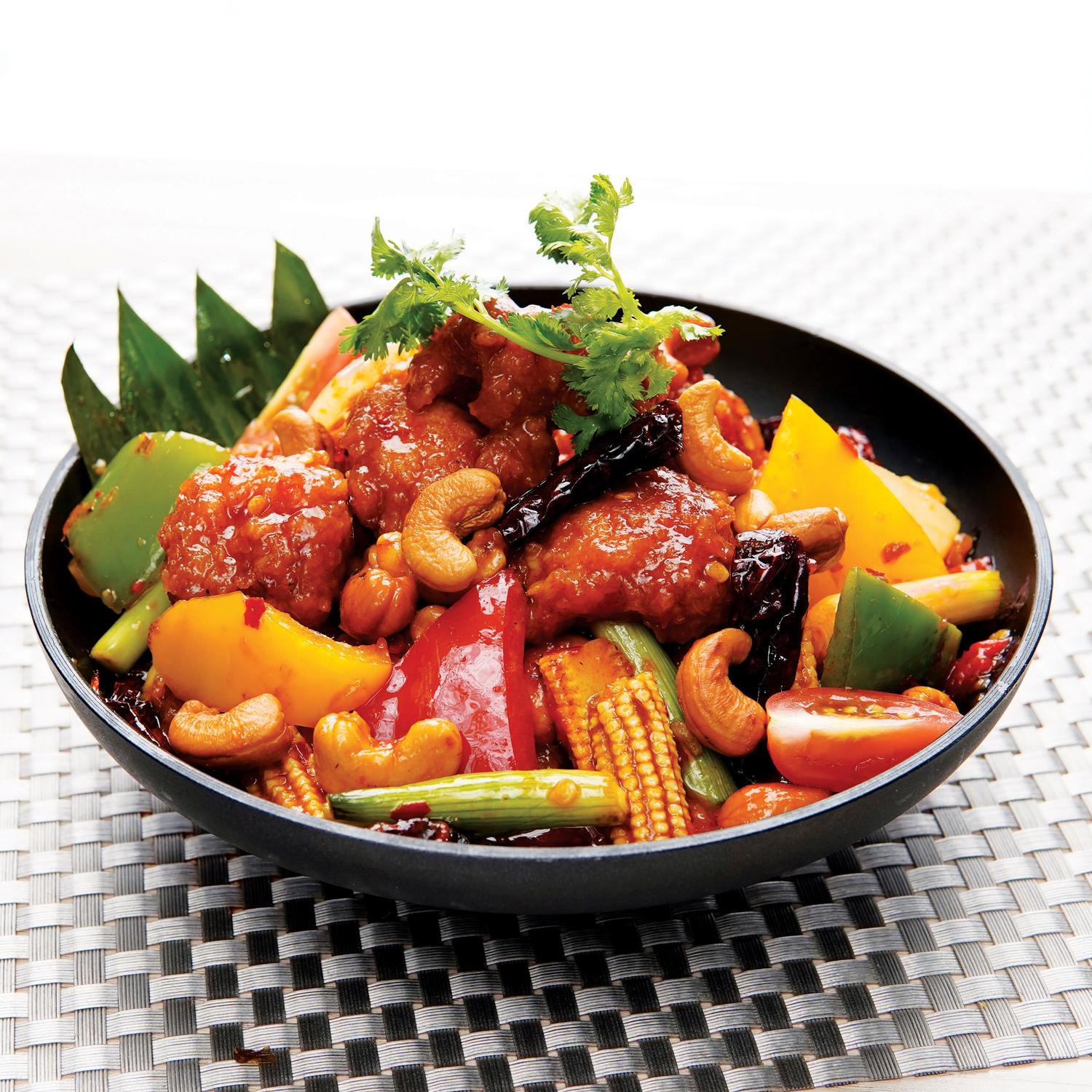 Gai Phad Medmamuang (Spicy)