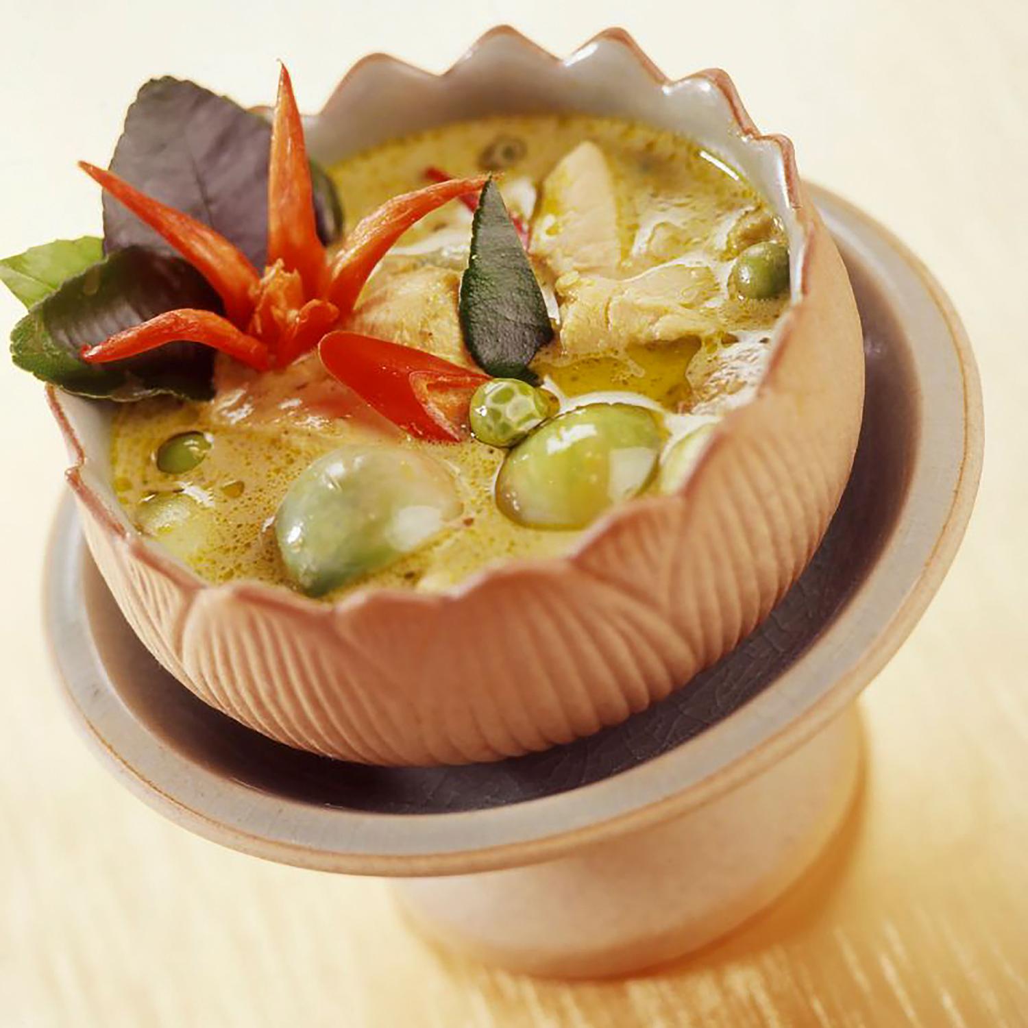 Kaeng Khiao Wan Gai/ Nuer