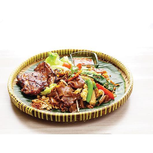 Fried Kway Teow with Grilled Chicken