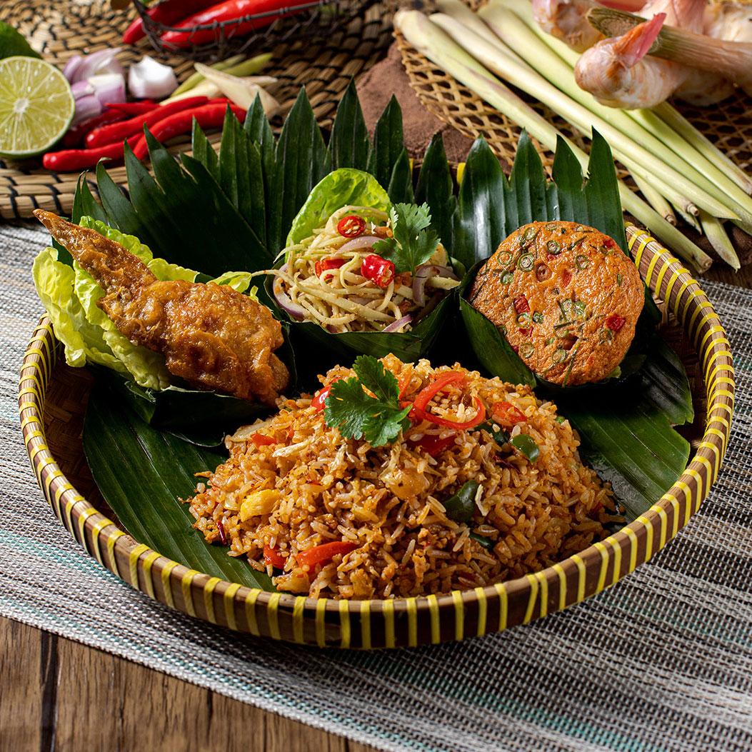 XO Fried Rice with Chicken Wings Bento