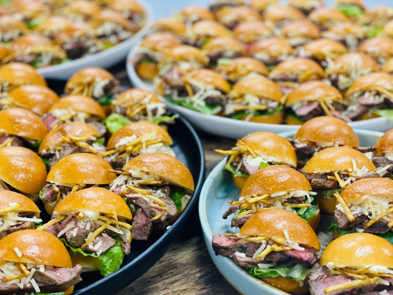 Steak & Frites White Dusted Bun