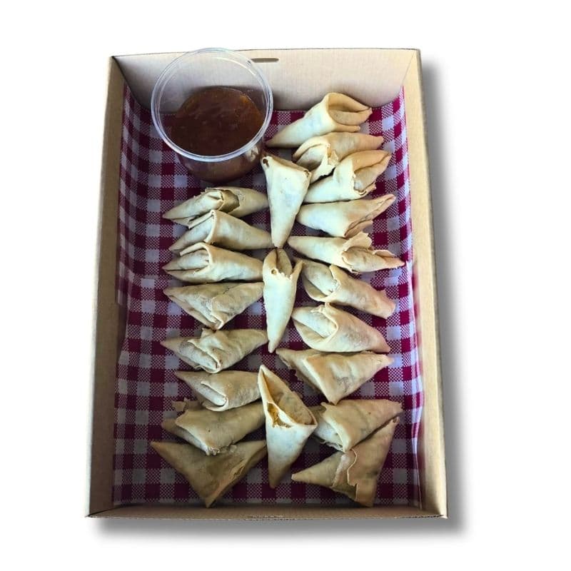 Samosa with Mango Chutney Platter 