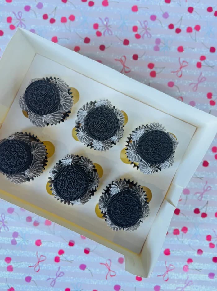 Oreo Cupcakes (6 Pack)