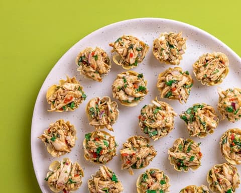 Thai Chicken Wonton Cups