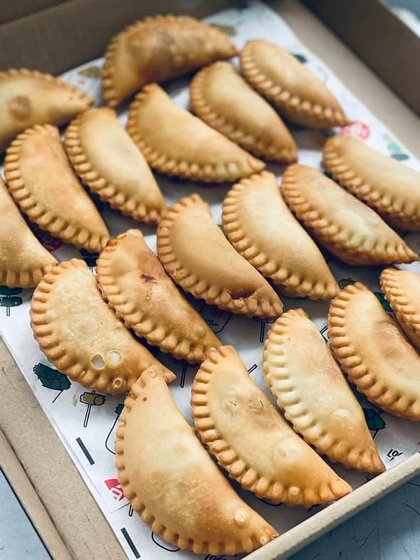 Mini Curry Puffs (Box of 20)