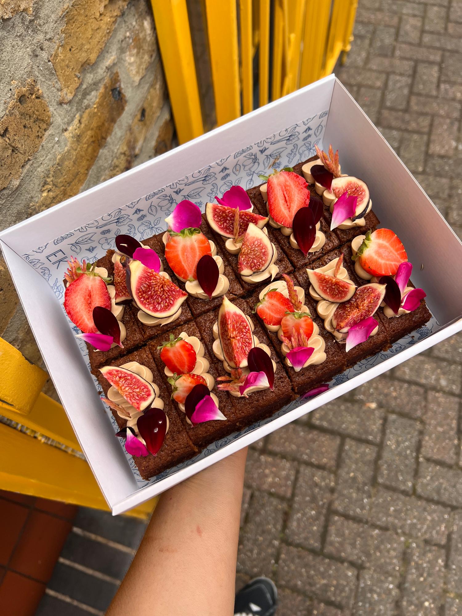 Vegan Coffee Little Cakes 