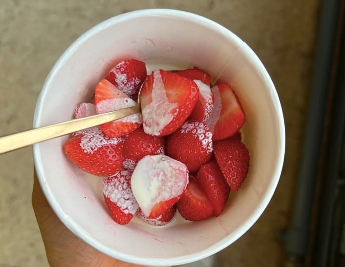 Strawberries & Cream *5 days notice*