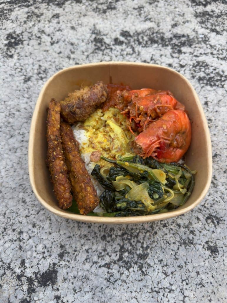 Nascam Lemak with Kalimantan Sambal Prawns