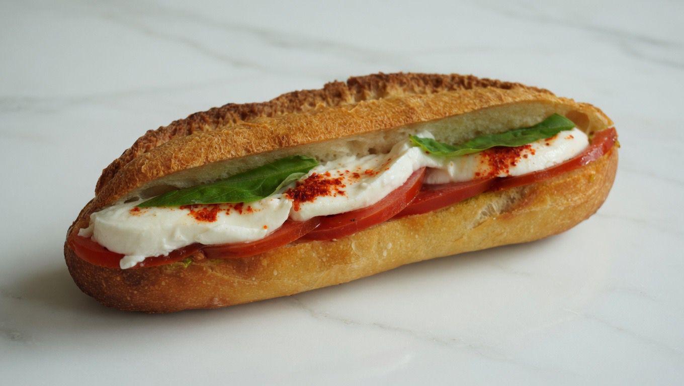 Caprese baguette