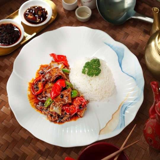 Stir-Fried Beef and Black Bean Sauce with Rice