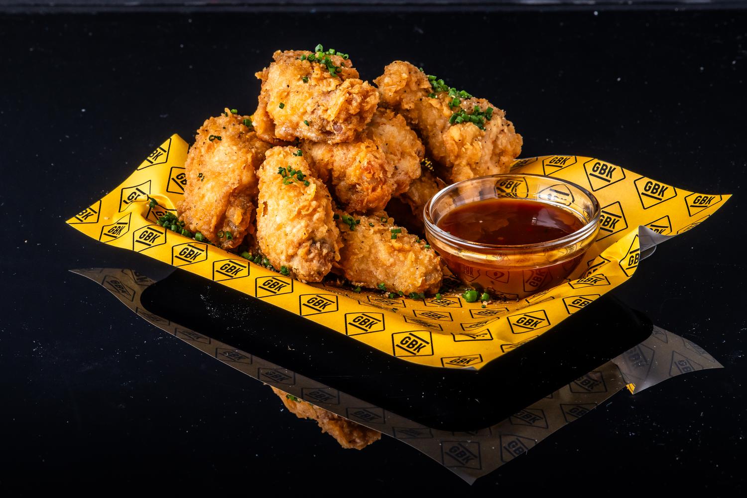 8 Crispy Wings