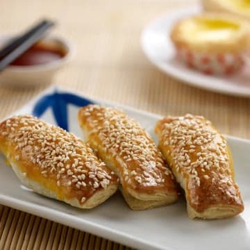 BBQ Pork Pastry (香焗叉燒酥) 