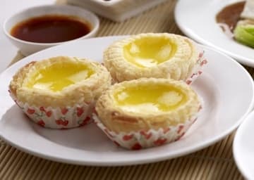 Egg Tarts (酥皮烘旦撻)