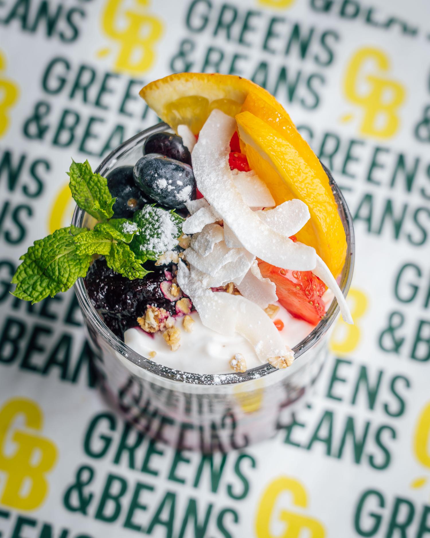 Vegan Granola & Yogurt Pot