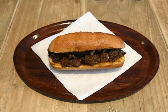 Sandwich spicy beef liver