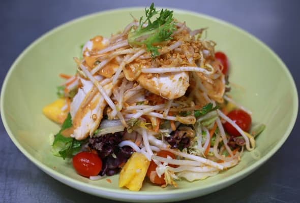 Platters - Salad - Asian Queen
