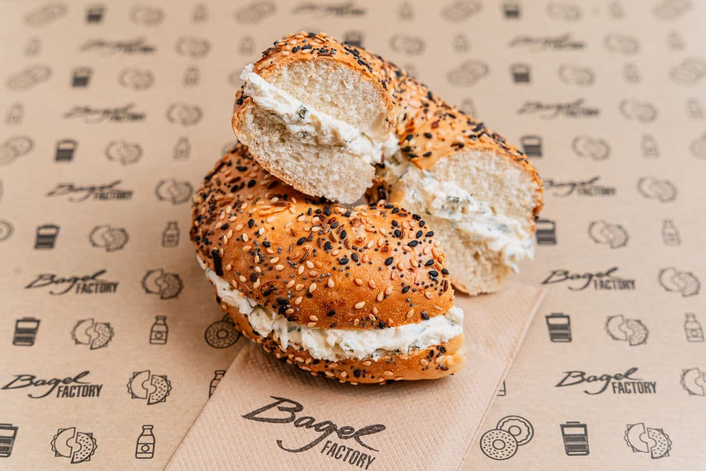 Garlic&Herbs Cream Cheese Bagel