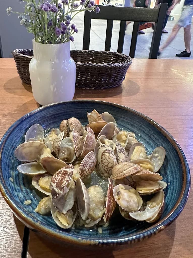 Garlic Soy Clams