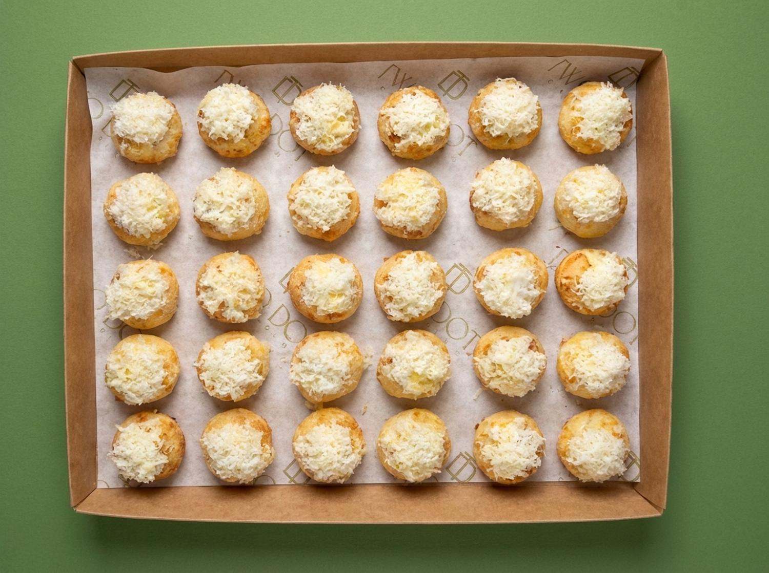 Brazilian cheese bread & truffle cream