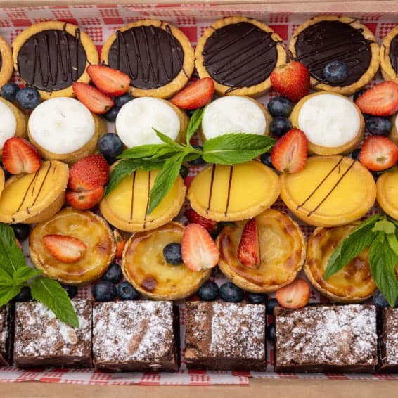 Assorted Dessert Platter Box 
